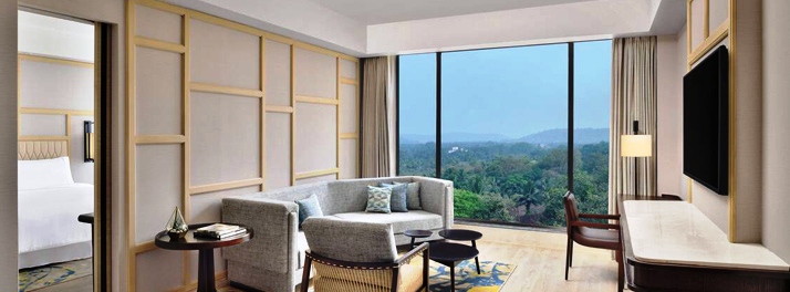 2576/13 Executive Suite Living Room.jpg